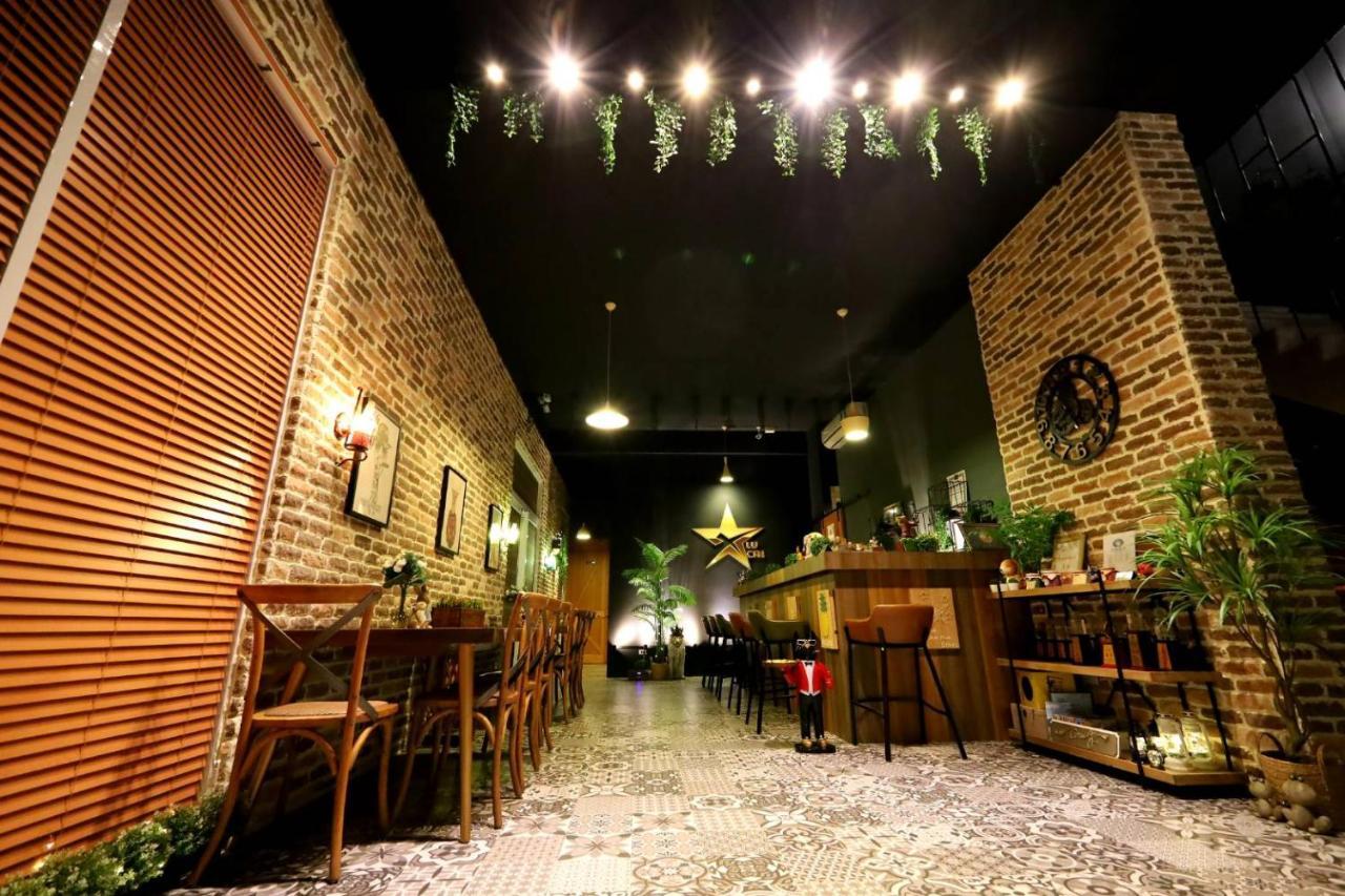 Penghu Lucai B&B 旅采民宿 馬公市 エクステリア 写真